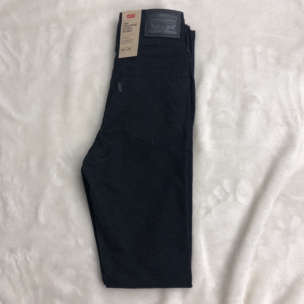 720 HIGH RISE SUPER SKINNY SNAKE PRINT WOMENS JEAN